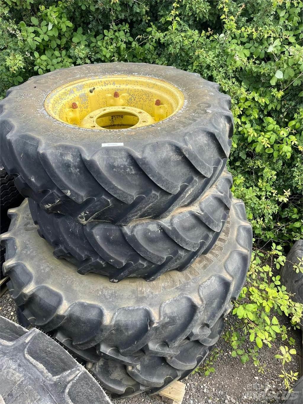  Row Crop Wheels Pneus, roues et jantes