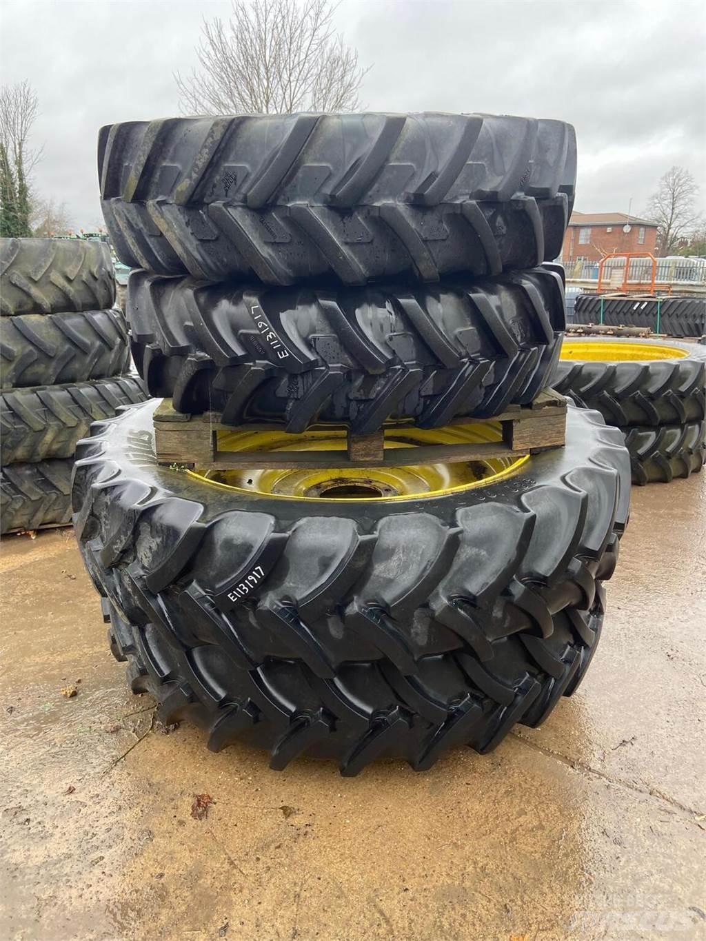  Row Crop Wheels Pneus, roues et jantes