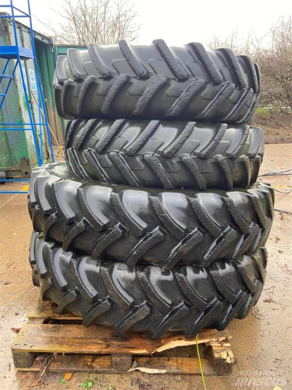  Row Crop Wheels Pneus, roues et jantes