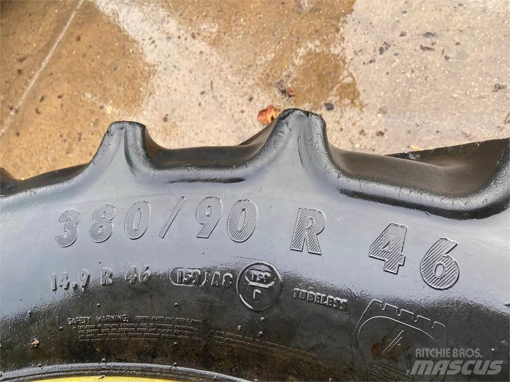  Row Crop Wheels Pneus, roues et jantes