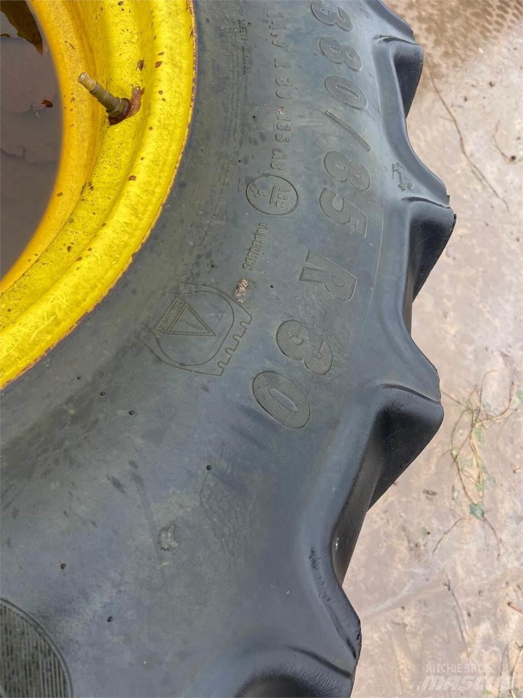  Row Crop Wheels Pneus, roues et jantes