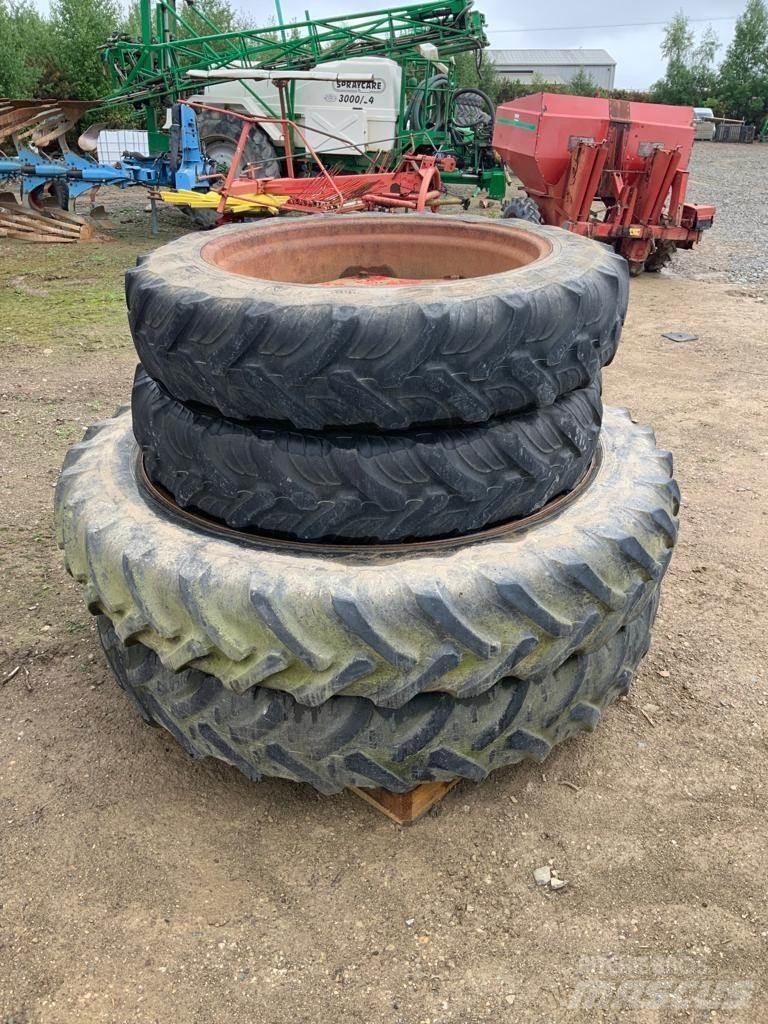  Row Crop Wheels Pneus, roues et jantes