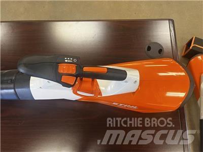 Stihl BGA200 Voiturette de golf