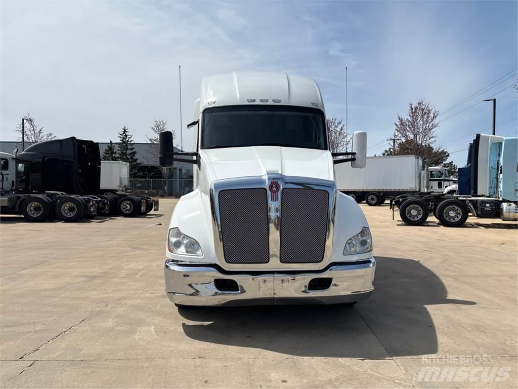 Kenworth T680 Tracteur routier