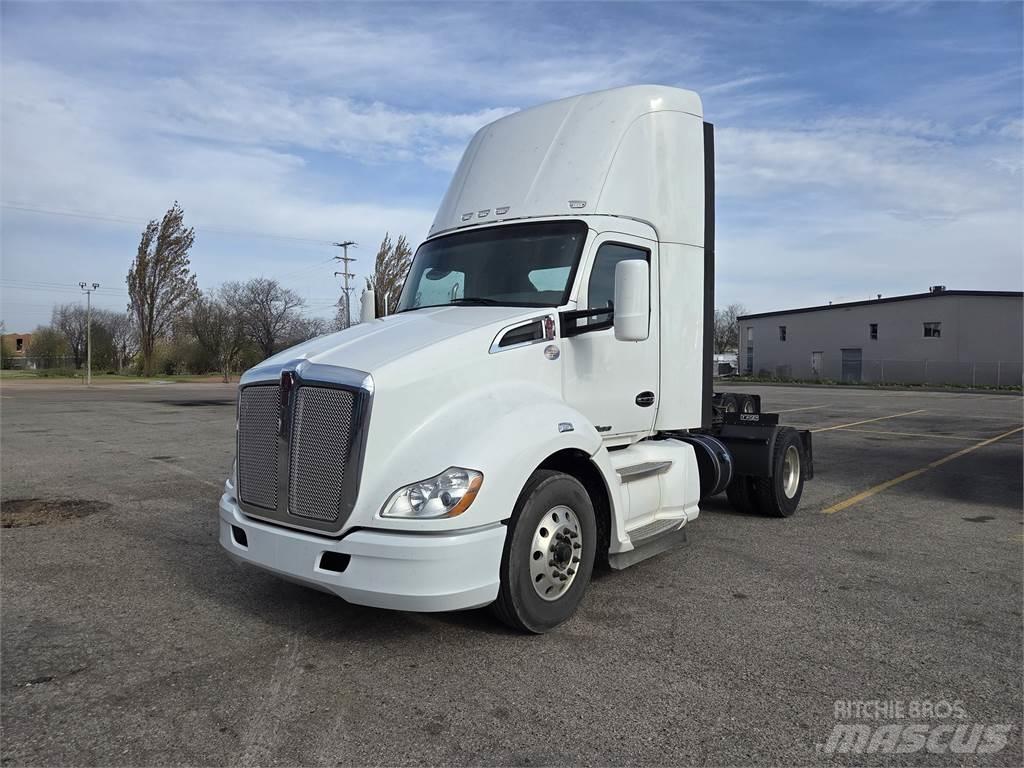 Kenworth T680 Tracteur routier