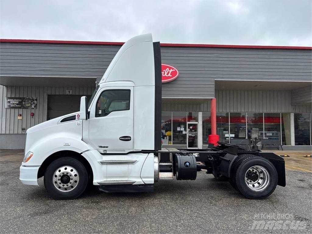 Kenworth T680 Tracteur routier