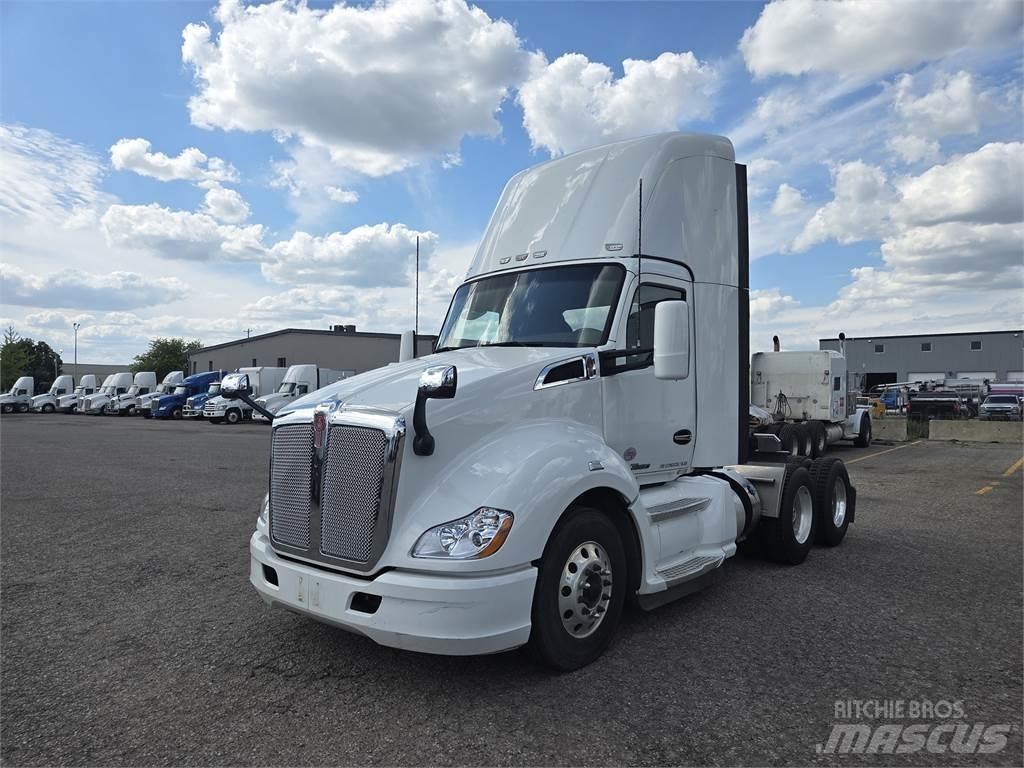 Kenworth T680 Tracteur routier