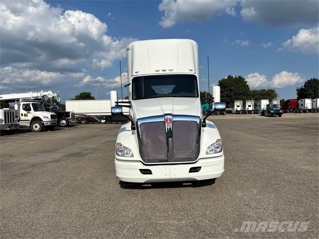 Kenworth T680 Tracteur routier