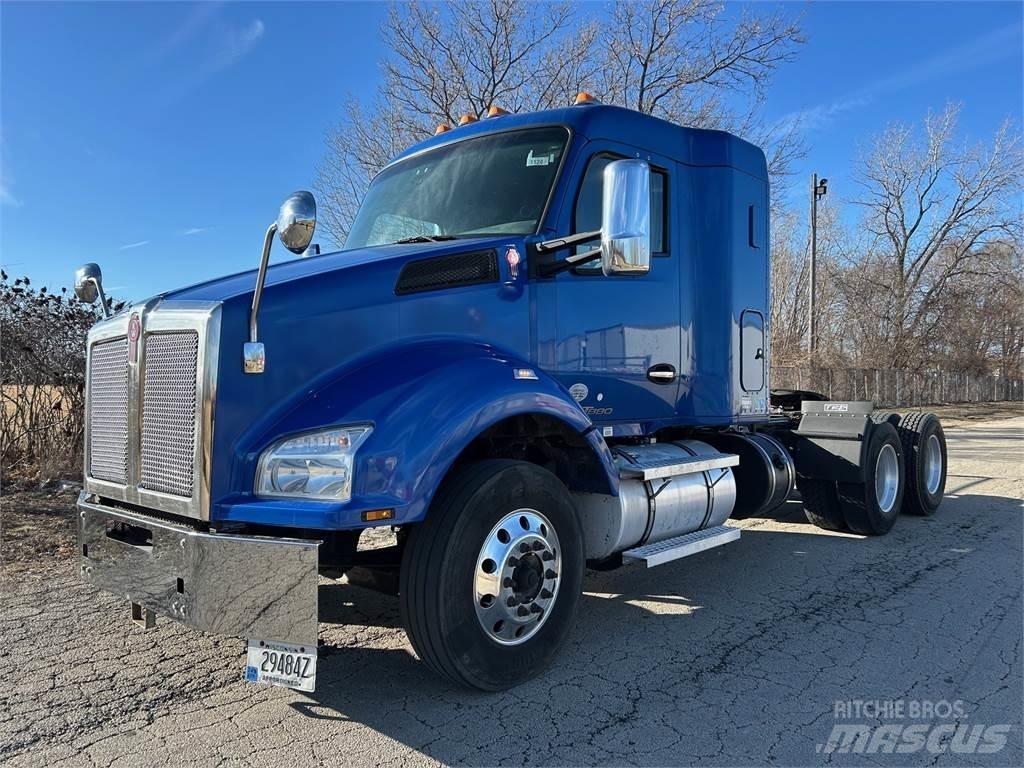 Kenworth T880 Tracteur routier