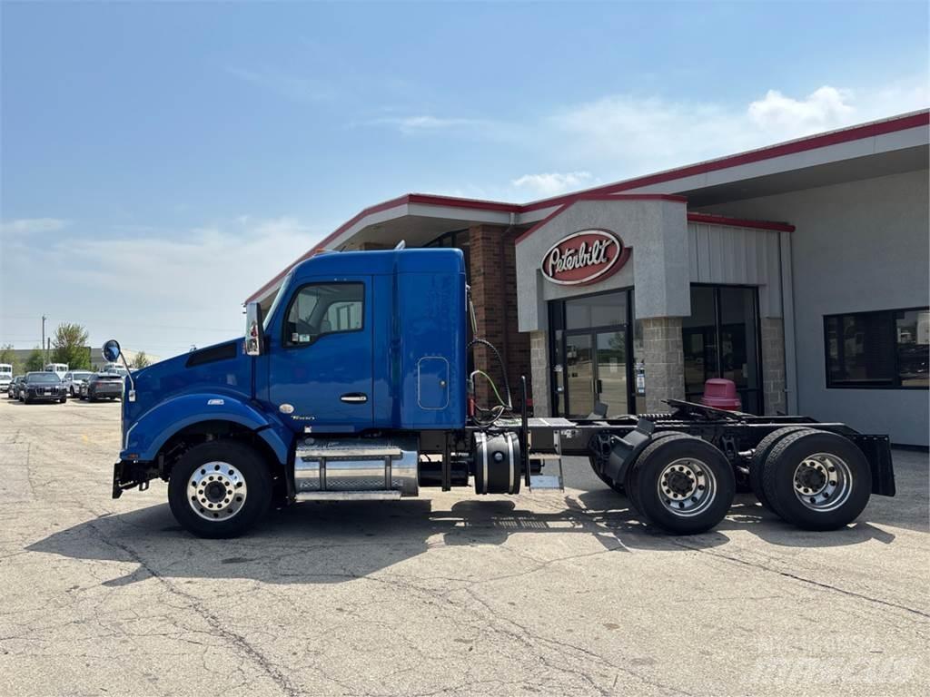 Kenworth T880 Tracteur routier