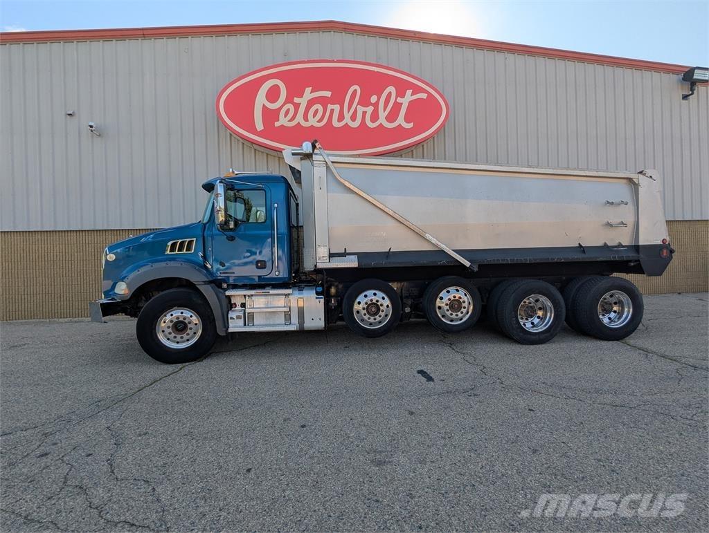 Mack GRANITE Autre camion