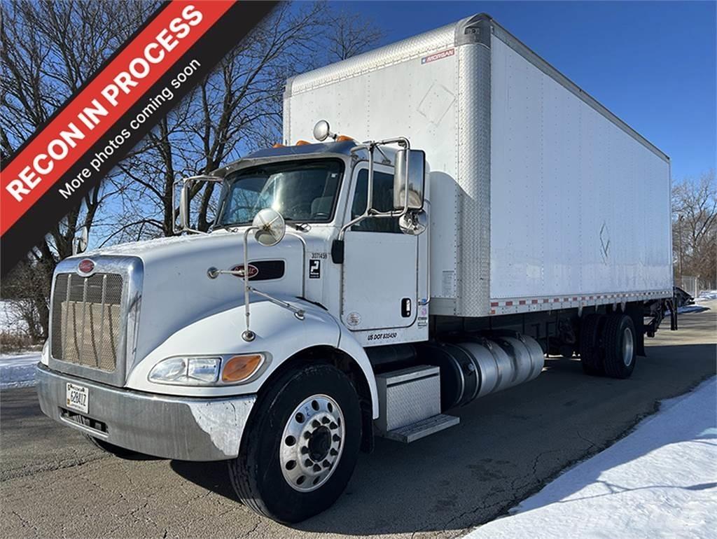 Peterbilt 337 Camion Fourgon