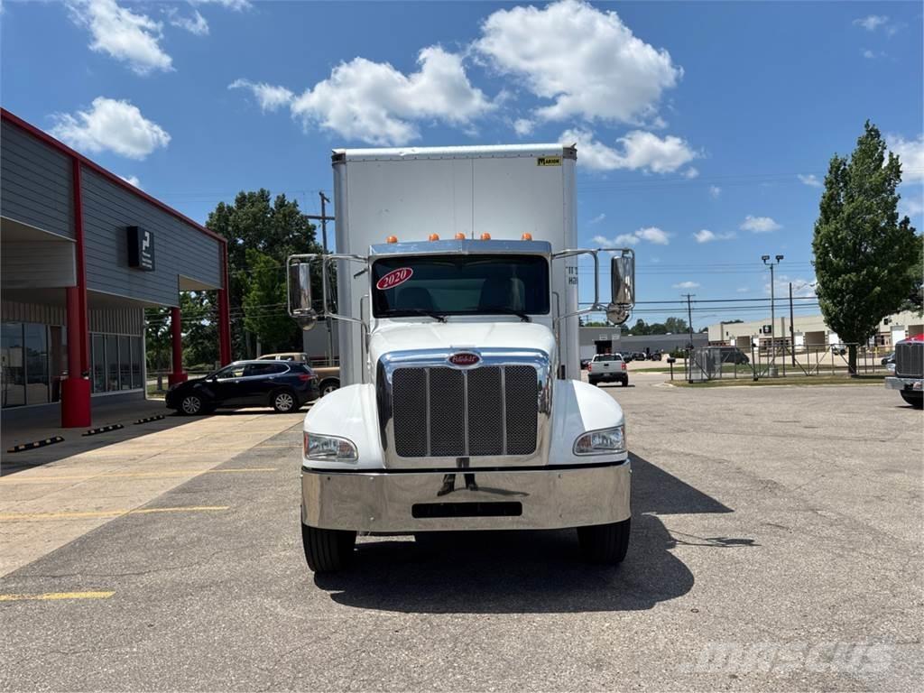 Peterbilt 337 Camion Fourgon