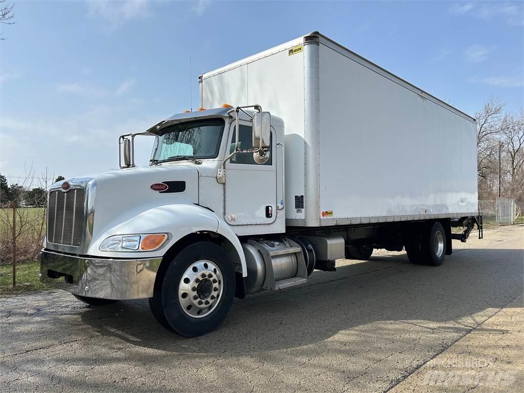 Peterbilt 337 Camion Fourgon