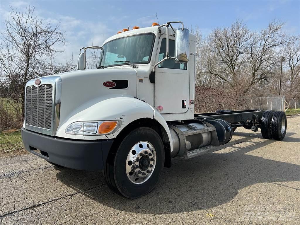 Peterbilt 337 Châssis cabine