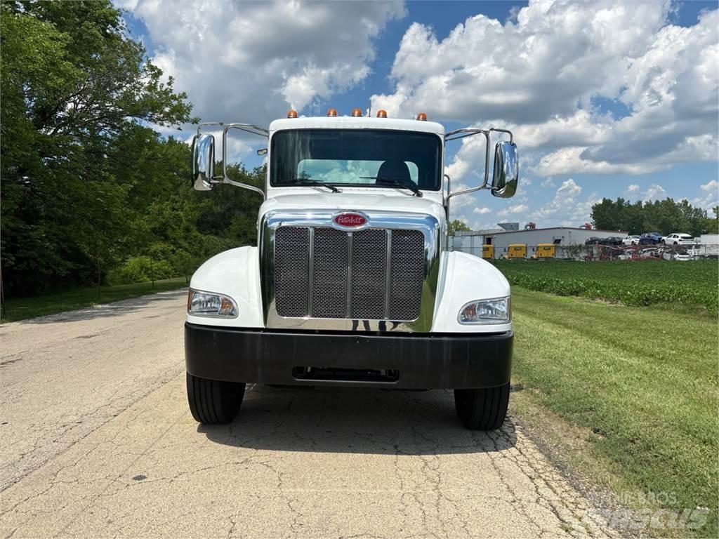 Peterbilt 337 Châssis cabine
