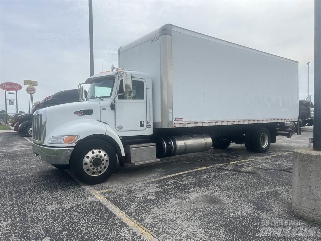Peterbilt 337 Camion Fourgon