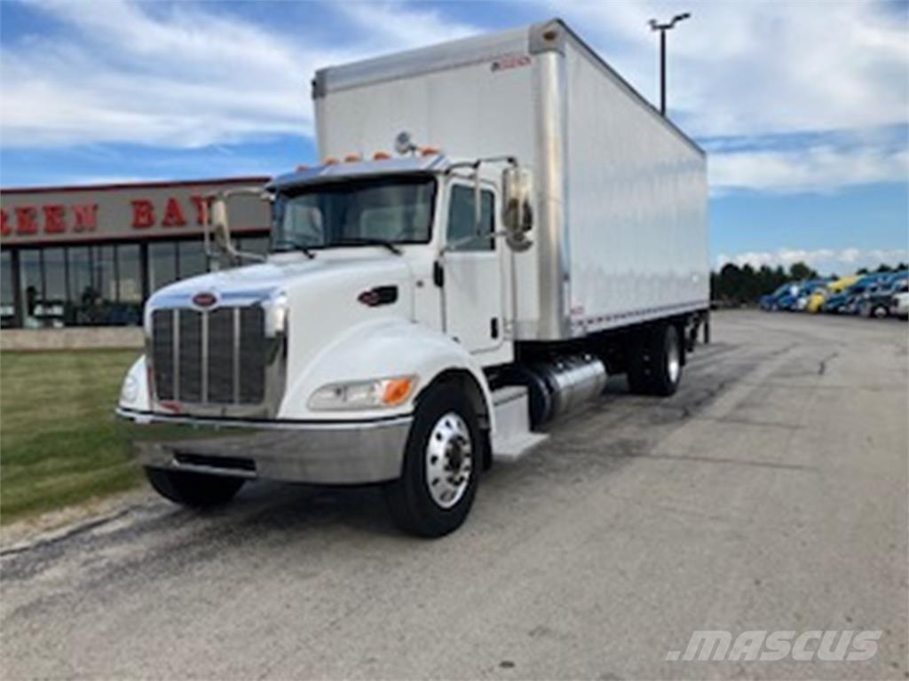 Peterbilt 337 Camion Fourgon