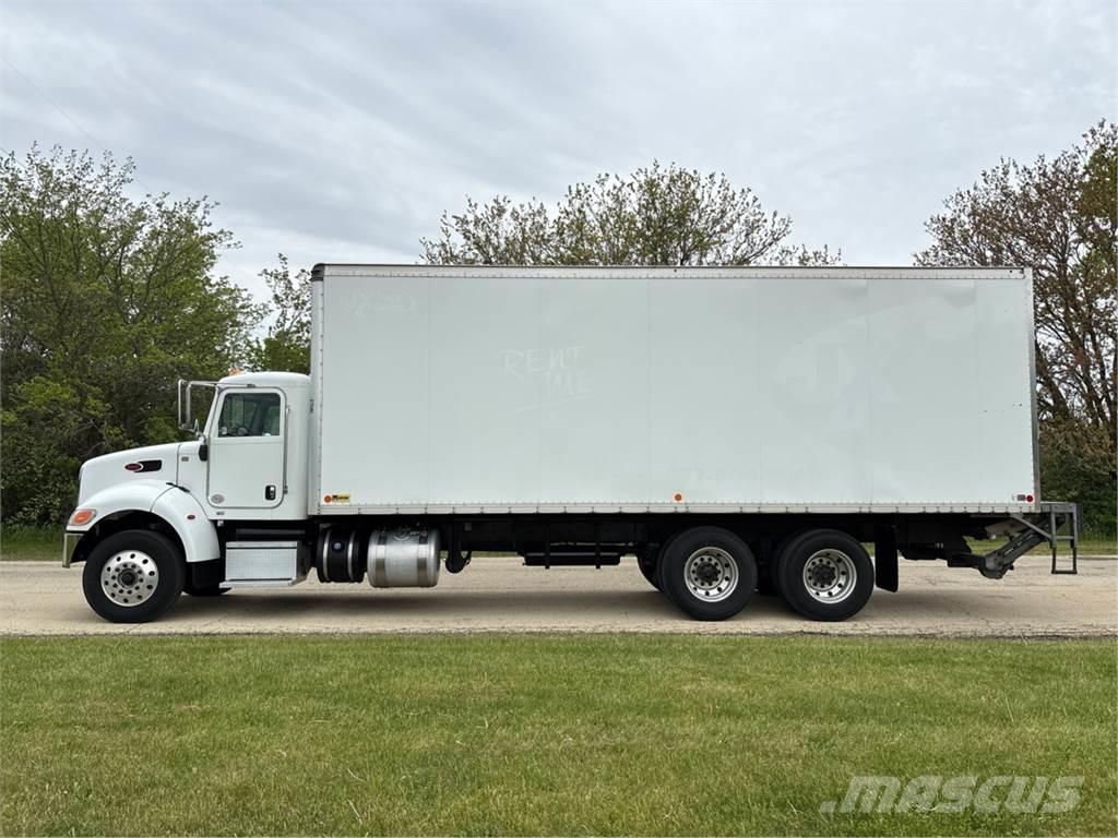 Peterbilt 348 Camion Fourgon