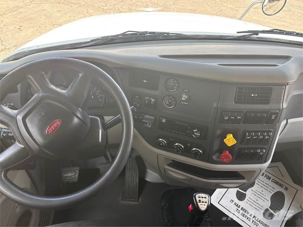 Peterbilt 567 Tracteur routier
