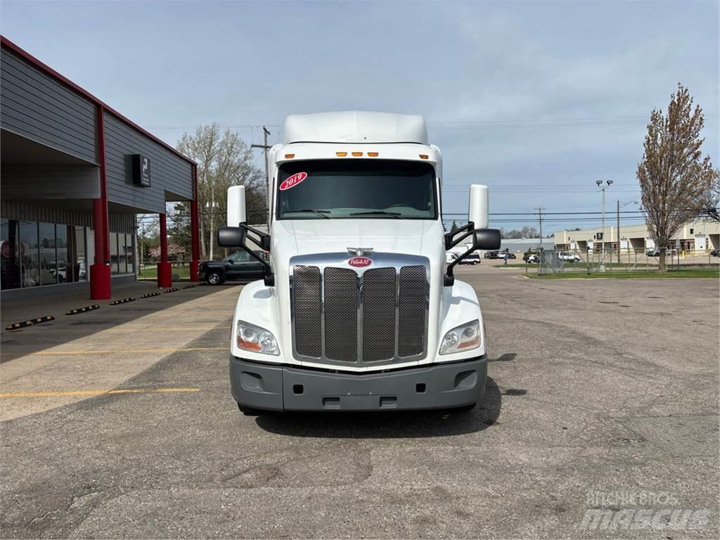 Peterbilt 579 Tracteur routier