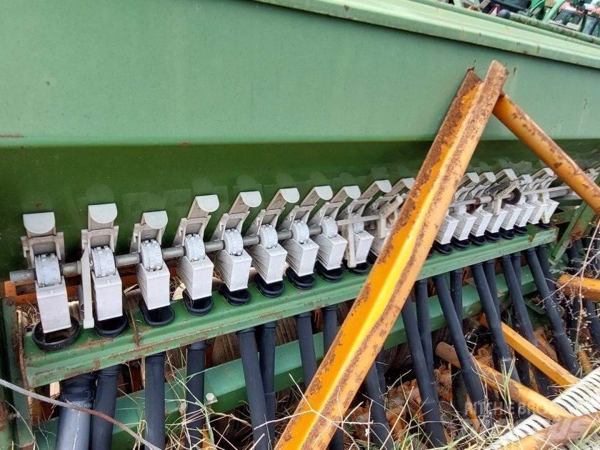 Amazone 402 Entretien du sol - Autres