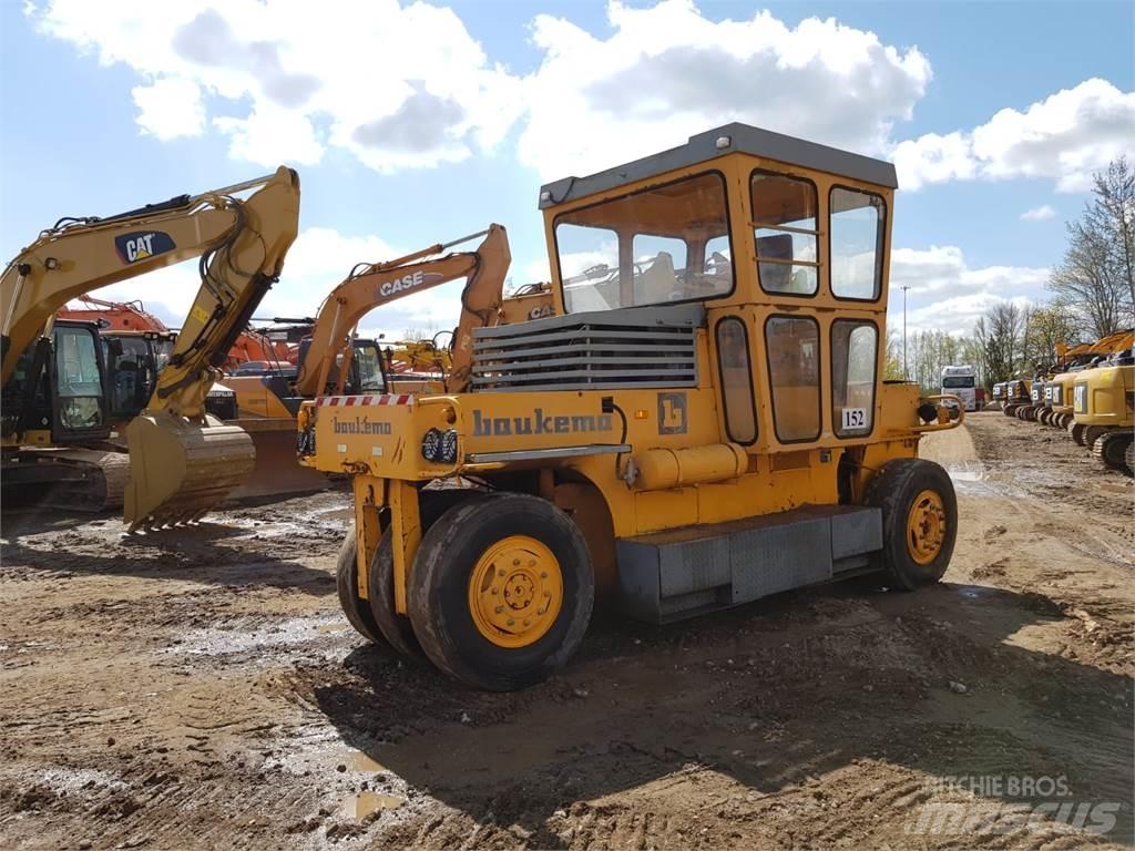 Bomag SGW-17 Rouleaux à pneumatiques
