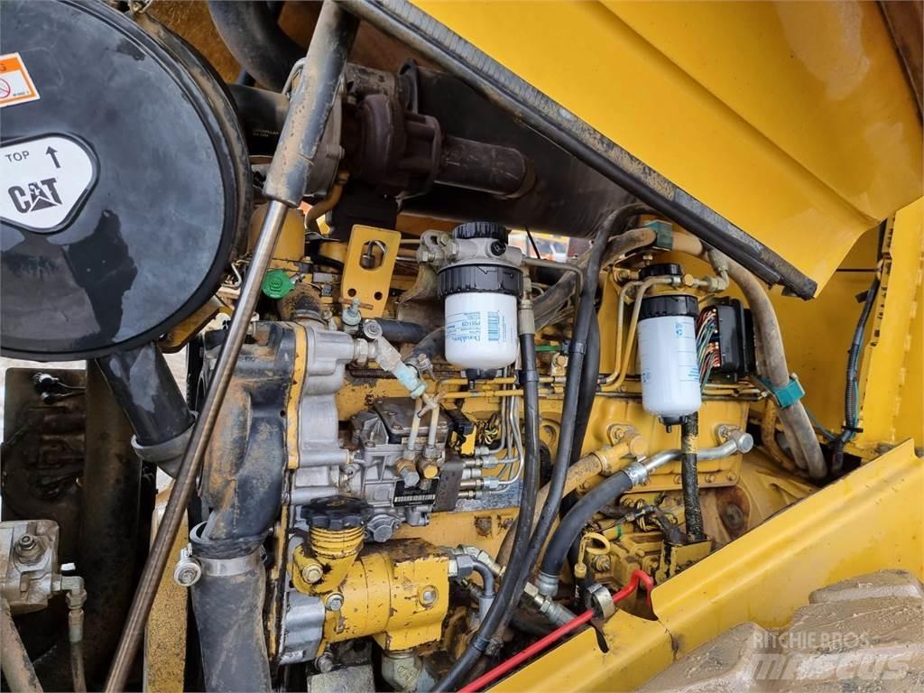 CAT CS 563E Rouleaux monocylindre