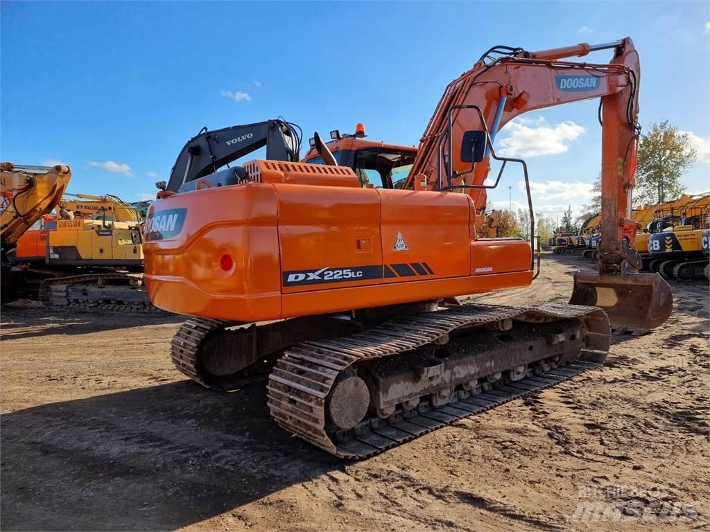 Doosan DX 225LC-3 Pelle sur chenilles