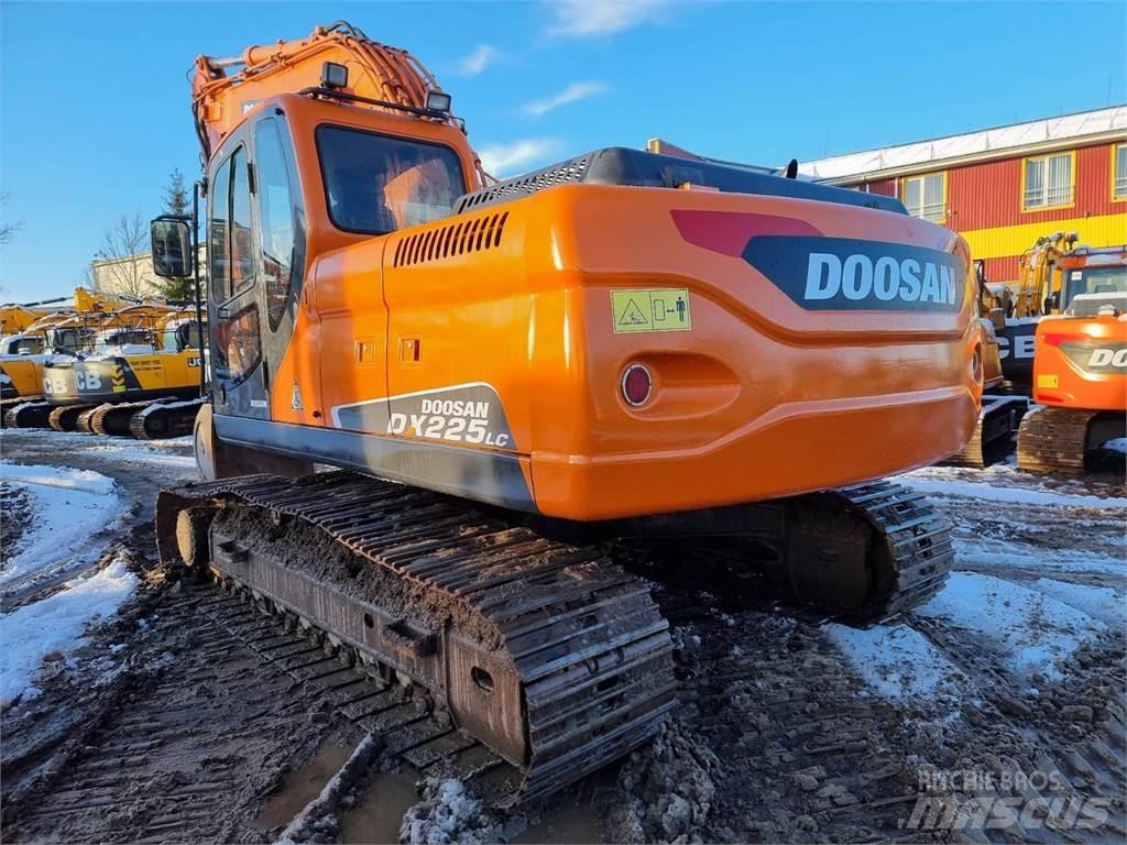 Doosan DX225LC Pelle sur chenilles
