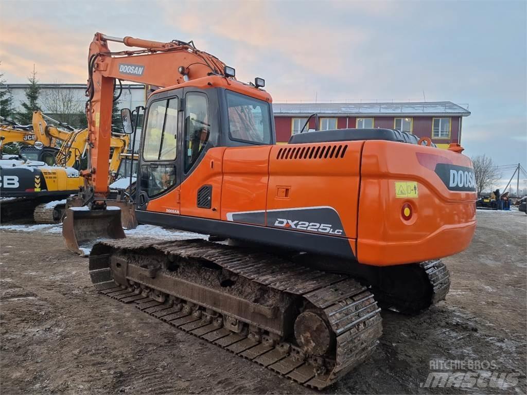 Doosan DX225LC Pelle sur chenilles
