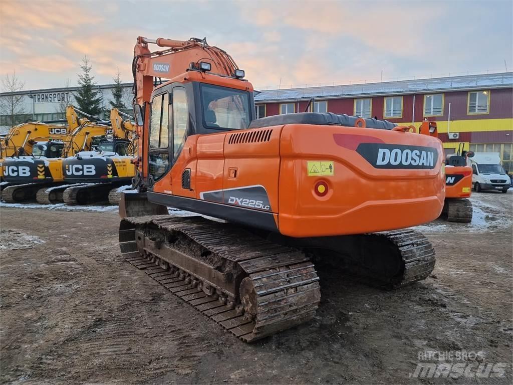 Doosan DX225LC Pelle sur chenilles