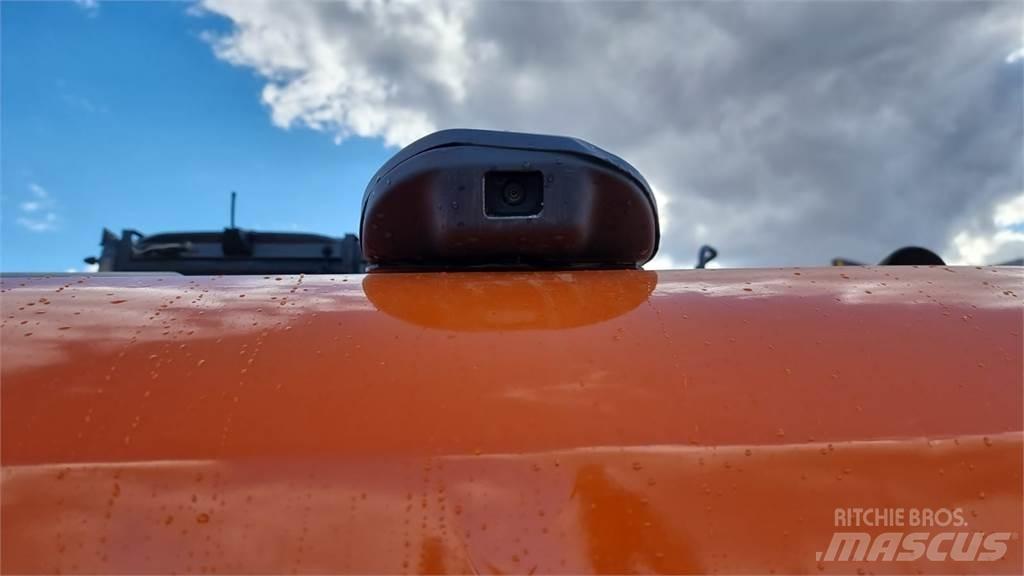 Hitachi ZX210LC-3 Pelle sur chenilles