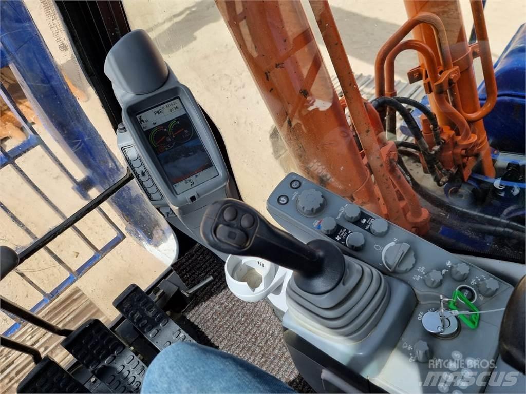 Hitachi ZX210LC-5B Pelle sur chenilles
