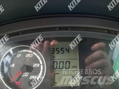 CLAAS Axion 820 Tracteur