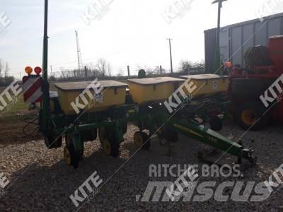 John Deere 1755 Semoir combiné
