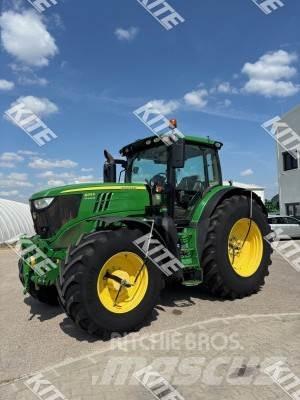 John Deere 6215R Tracteur