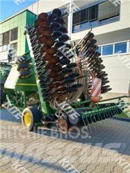 John Deere 740A Semoir