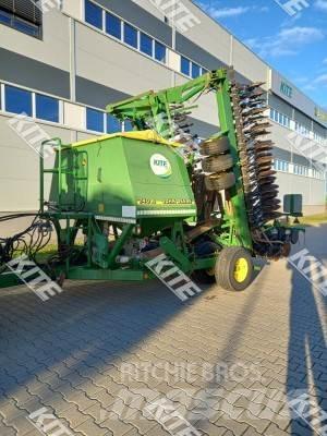 John Deere 740A Semoir