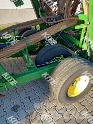 John Deere 740A Semoir