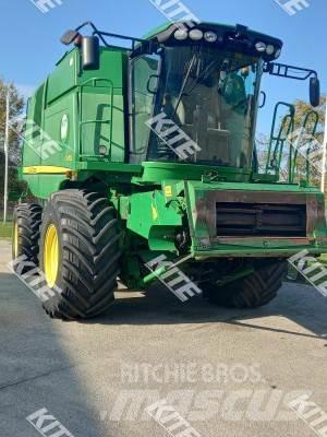 John Deere C670 2WD Moissonneuse batteuse