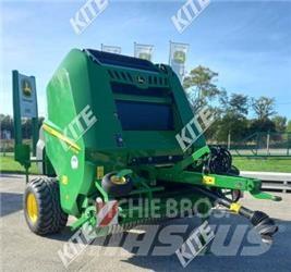 John Deere V451M Presse à balle ronde