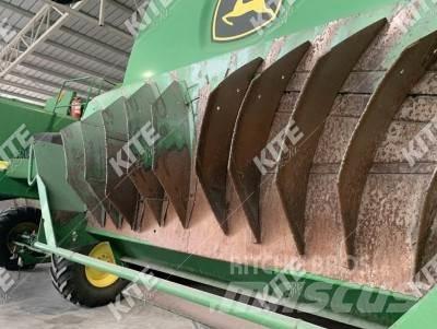 John Deere W650 Moissonneuse batteuse
