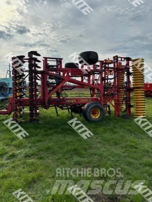 Väderstad TopDown 600 Déchaumeur, cultivateur