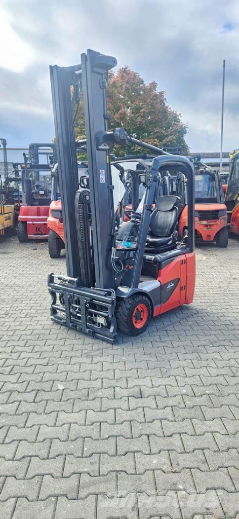 Linde E 12-02 Chariots élévateurs électriques