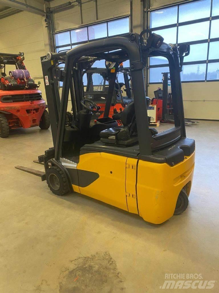 Linde E 18 L-02 Chariots élévateurs électriques
