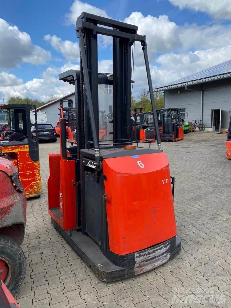 Linde V 11 015 Préparateur de commande moyenne levée