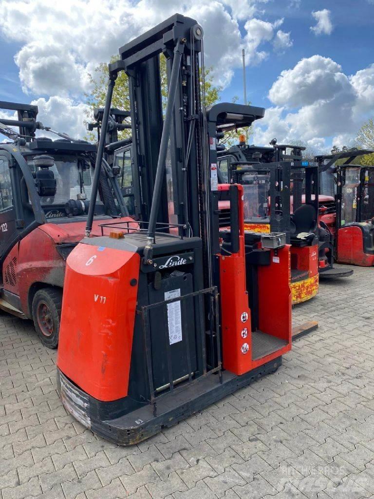 Linde V 11 015 Préparateur de commande moyenne levée