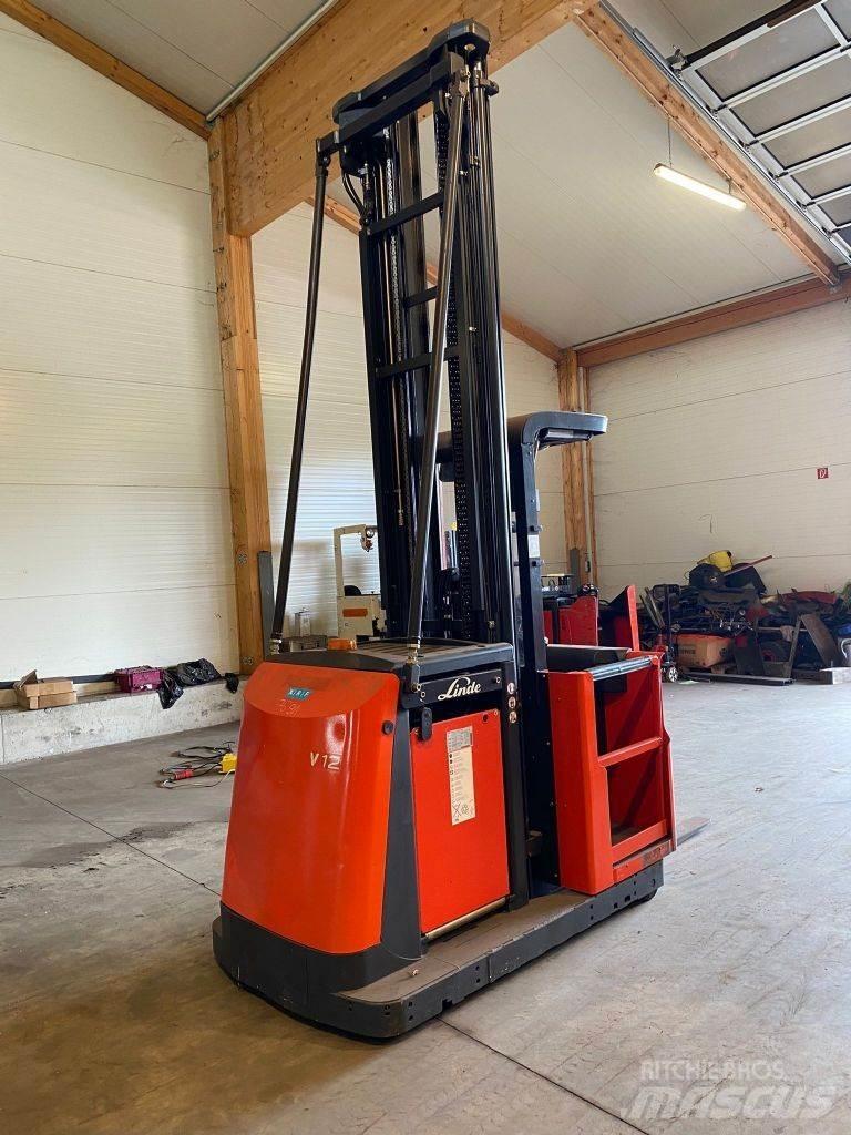Linde V 12-02 Préparateur de commande haute levée