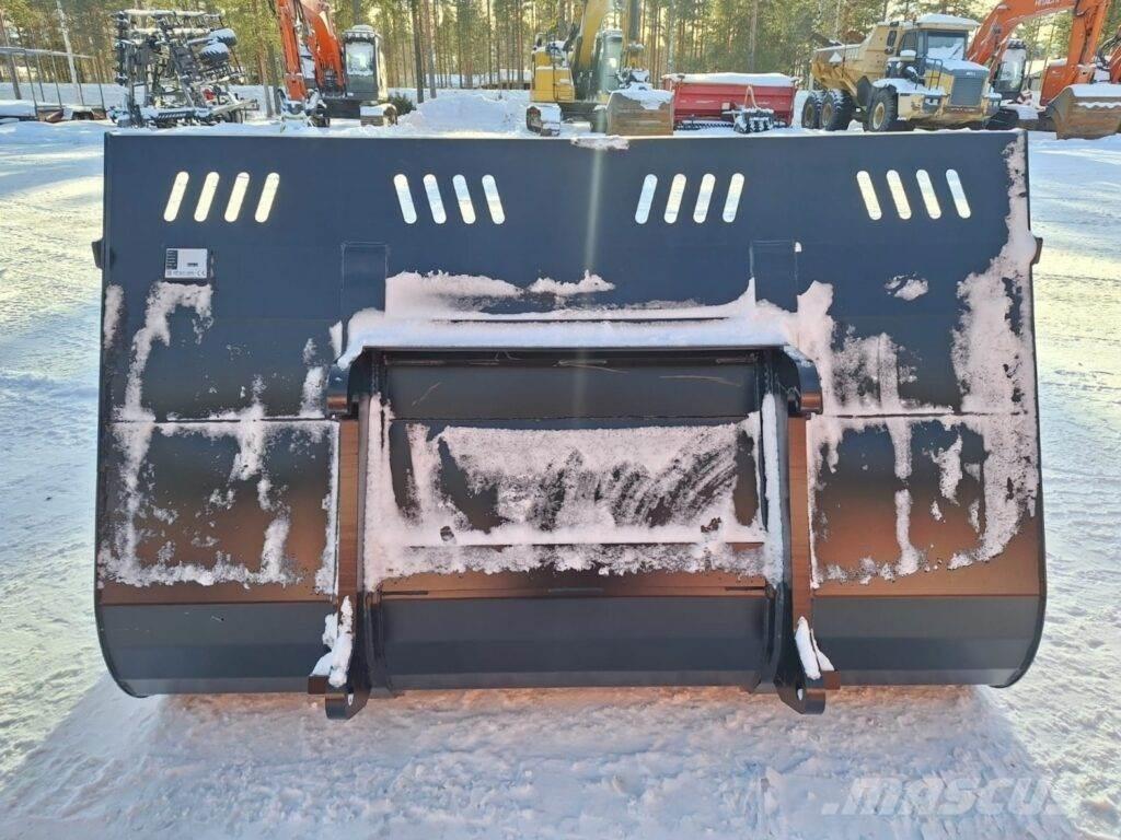  Lumikauha BW Chasse neige